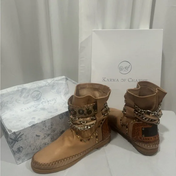 Karma of Charme Italian Crafted Handstitched Leather Bohemian Boots - Picture 3 of 10